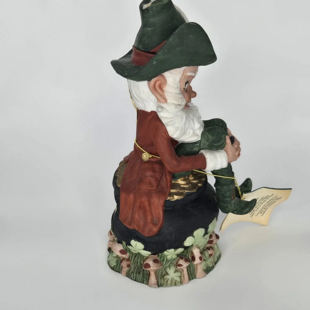 Vintage‎ Commonwealth Distillery THE ELUSIVE LEPRECHAUN Decanter 1980 EMPTY